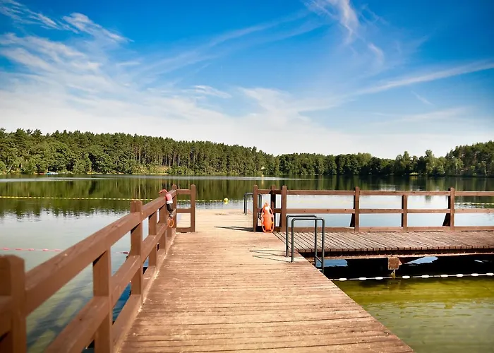 ヴィラ Domek Letniskowy Nad Stawem